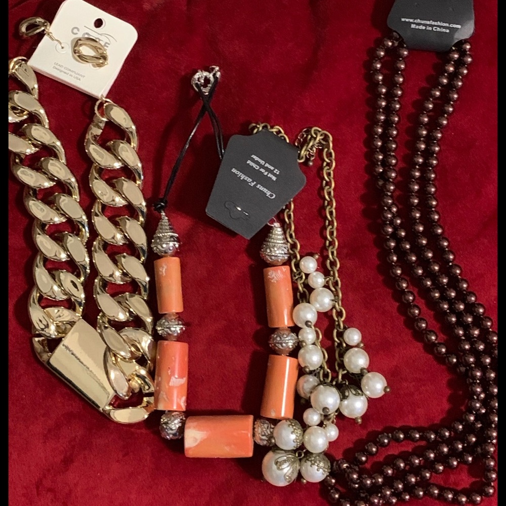 Ladies Jewelry Bundle Sale $10.00
